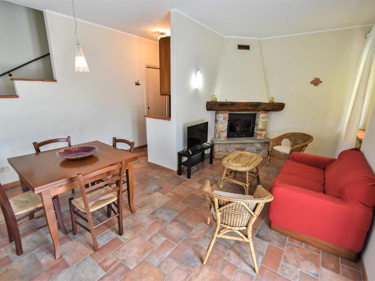 Apartment La Corte Bricca - Bilo D By Interhome Castana  Екстер'єр фото