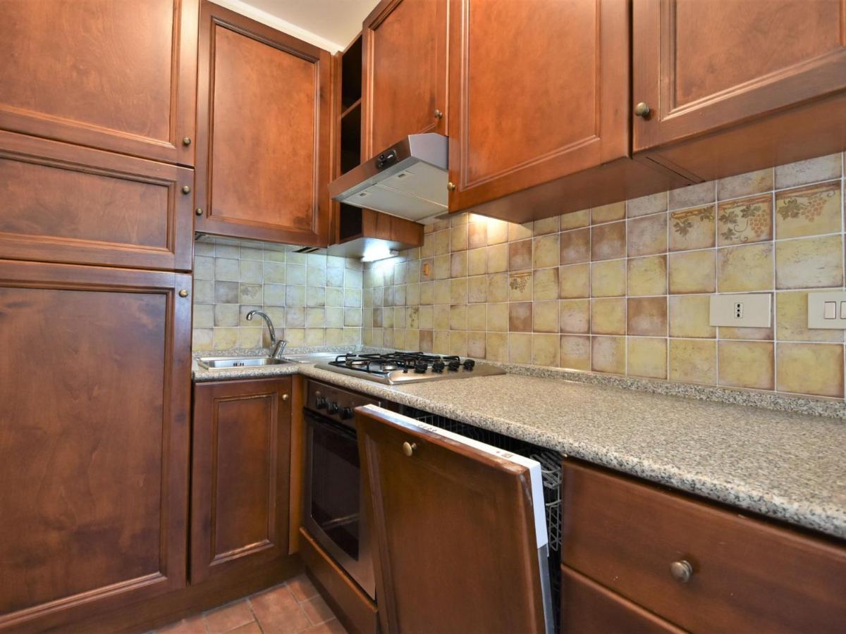 Apartment La Corte Bricca - Bilo D By Interhome Castana  Екстер'єр фото